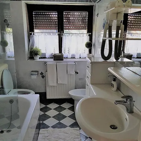 Tony's House Guest house